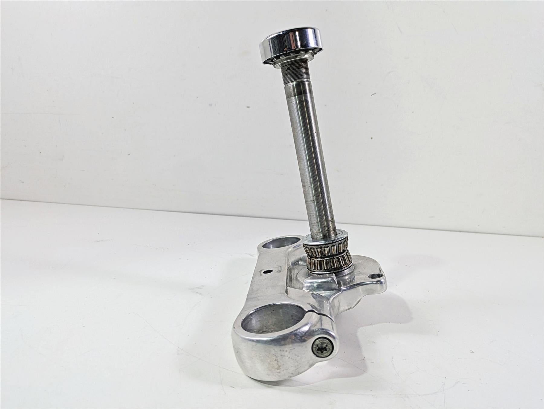 2009 Harley FXDC Dyna Super Glide Lower Triple Tree Steering Clamp Read 45867-08 {{ shop.shopifyCountryName }} - Mototech271