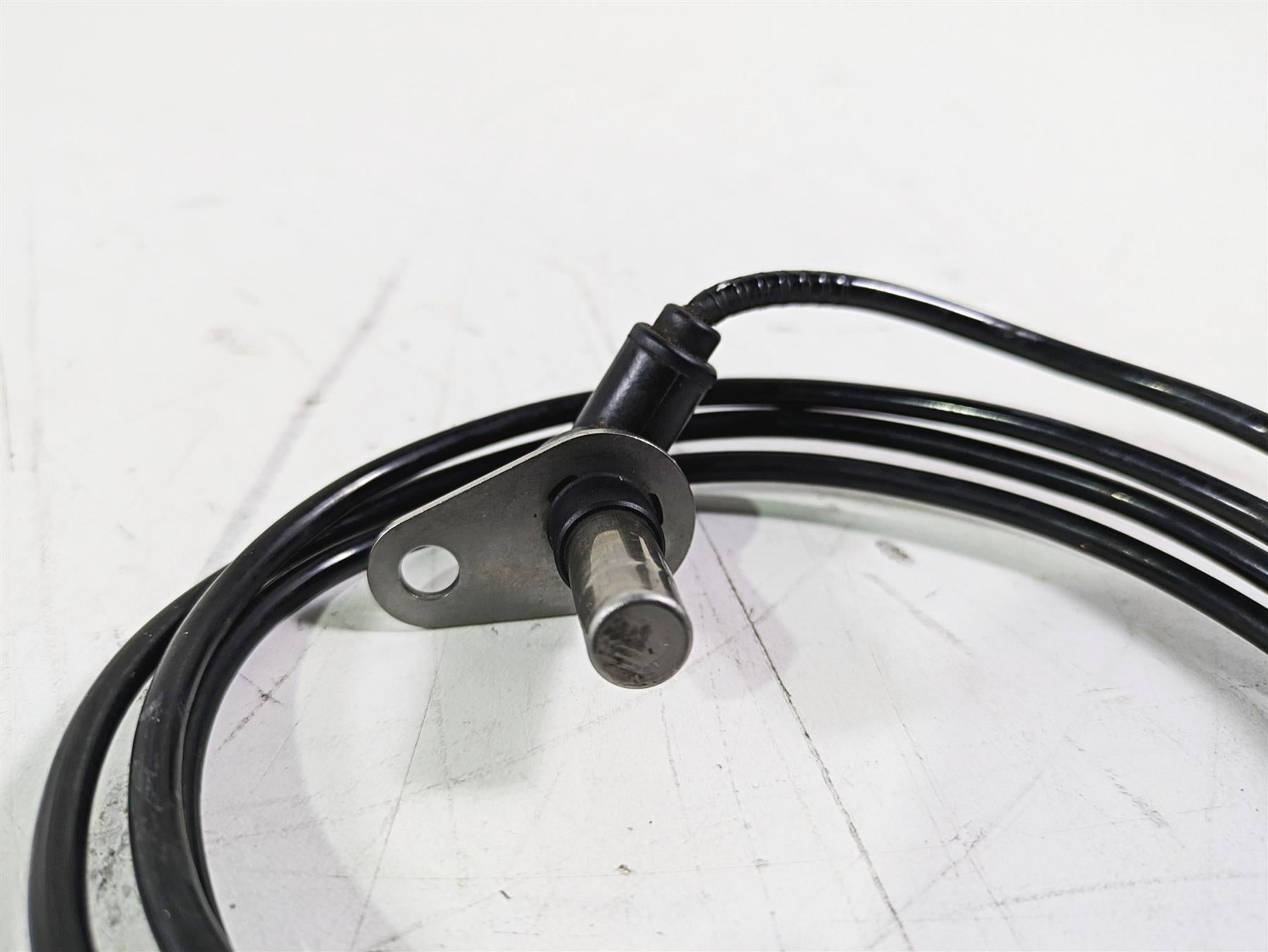 2015 Triumph Tiger Explorer XC Front Abs Brake Wheel Speed Sensor T2024446 {{ shop.shopifyCountryName }} - Mototech271