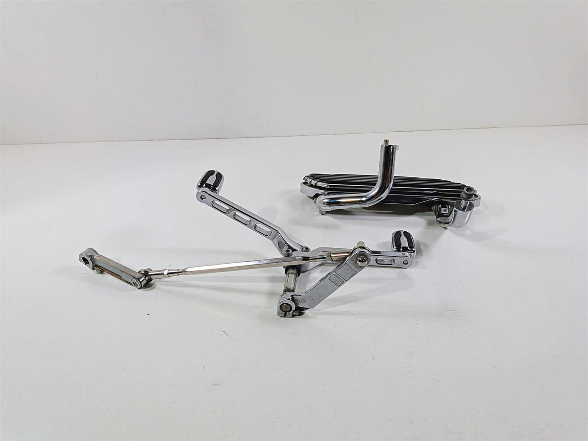 2011 Harley Touring FLHTCU CVO Electra Glide Left Floorboard & Shifter 51498-09A-Mototech271