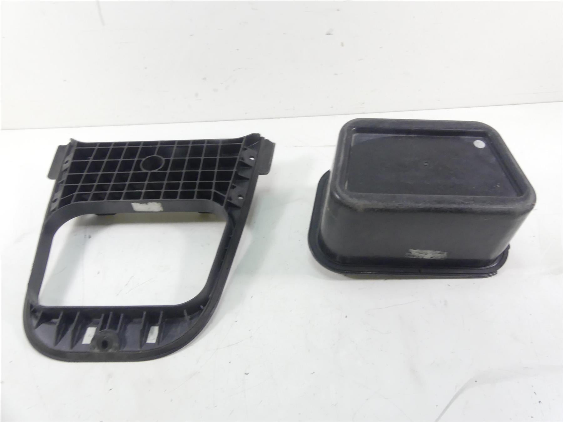 2017 Yamaha Waverunner VX 1050 CS Seat Mount + Rear Box -Read F2X-U591B-00 {{ shop.shopifyCountryName }} - Mototech271