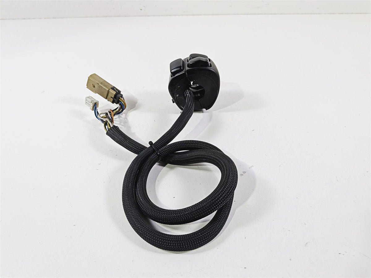 2007 Harley Dyna FXDB Street Bob Left Hand Control Switch - Read 71685-06A {{ shop.shopifyCountryName }} - Mototech271