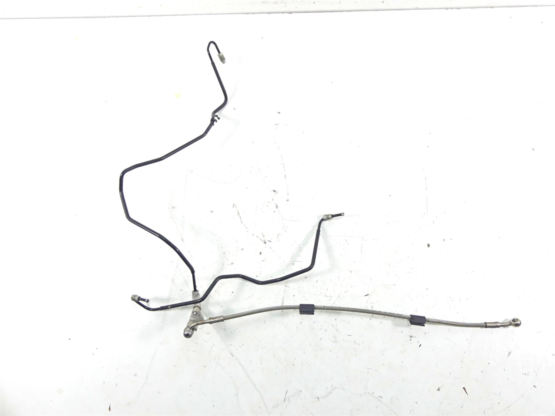 2009 BMW R1200 GS K25 Rear Abs Brake Line Set 34327724646 34327673646 {{ shop.shopifyCountryName }} - Mototech271