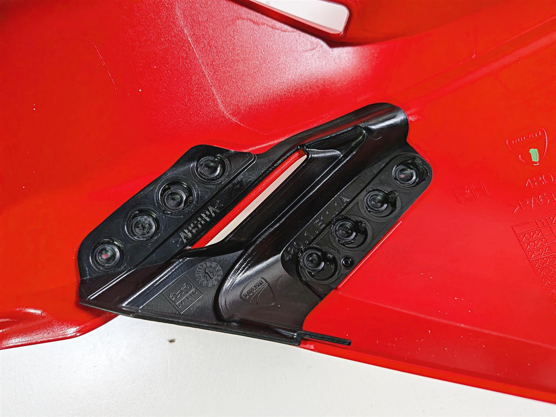 2023 Ducati Streetfighter V4 Red Right Upper Main Side Cover Fairing 4802D701A-Mototech271