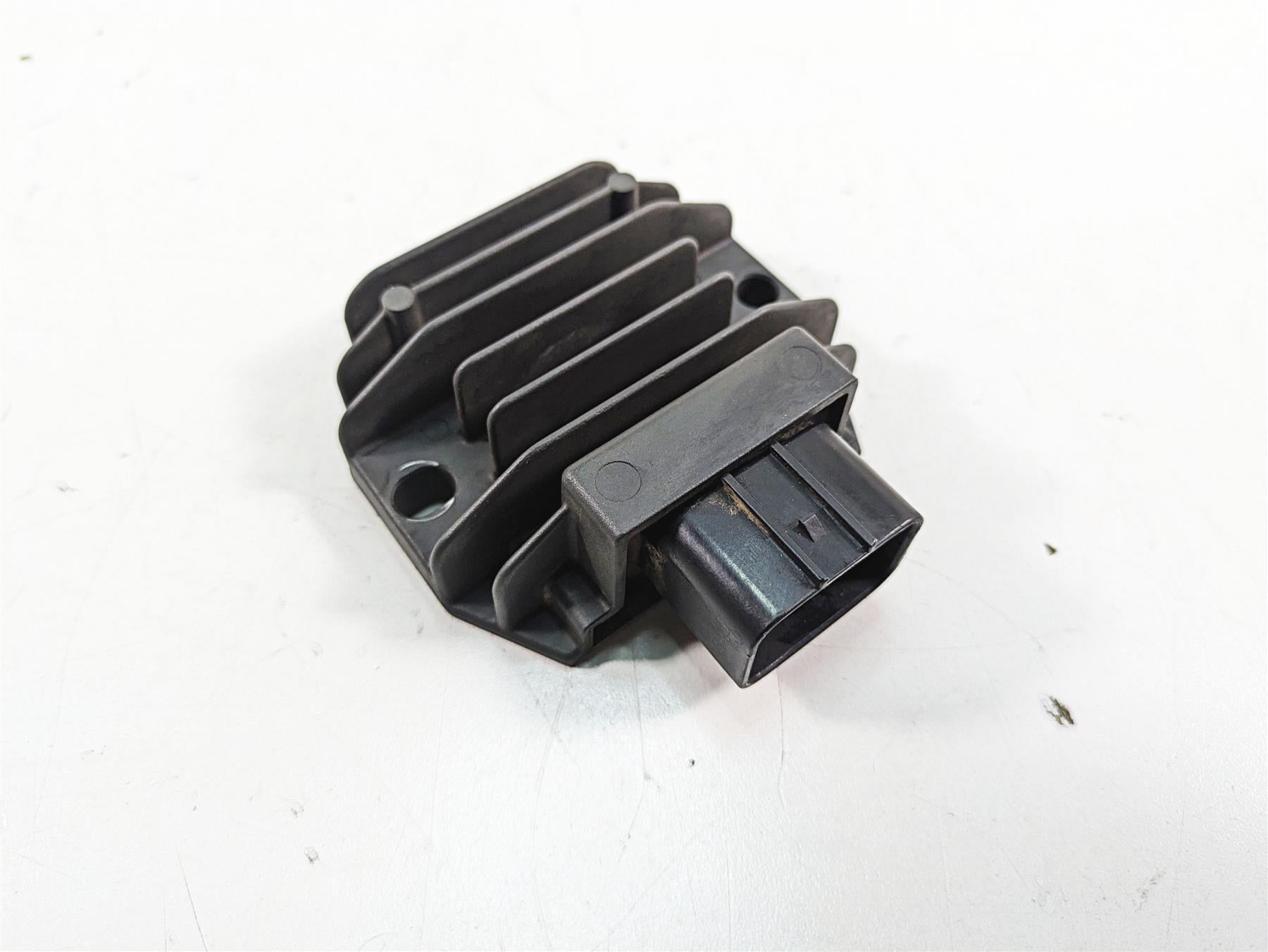 2020 KTM 1290 Super Adventure R Rectifier Voltage Regulator FH022AA 60311034000 {{ shop.shopifyCountryName }} - Mototech271