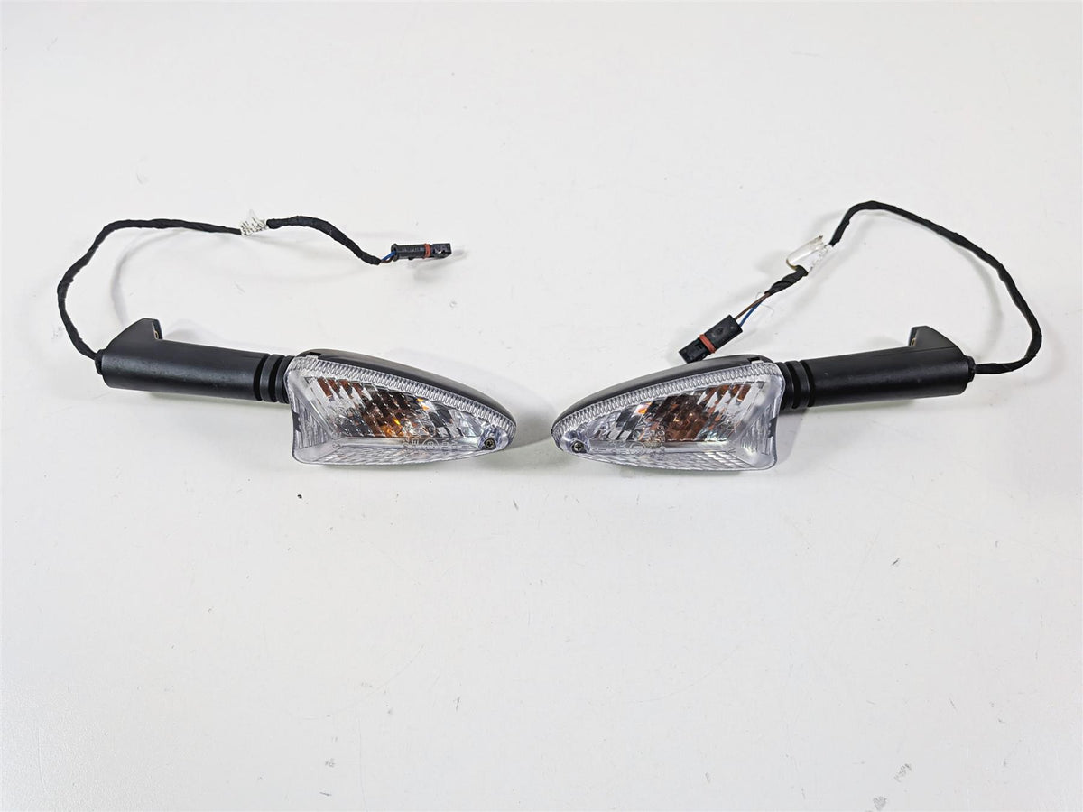 2016 BMW R1200 GS K50 Front Blinker Turn Signal Set 63138534353 {{ shop.shopifyCountryName }} - Mototech271