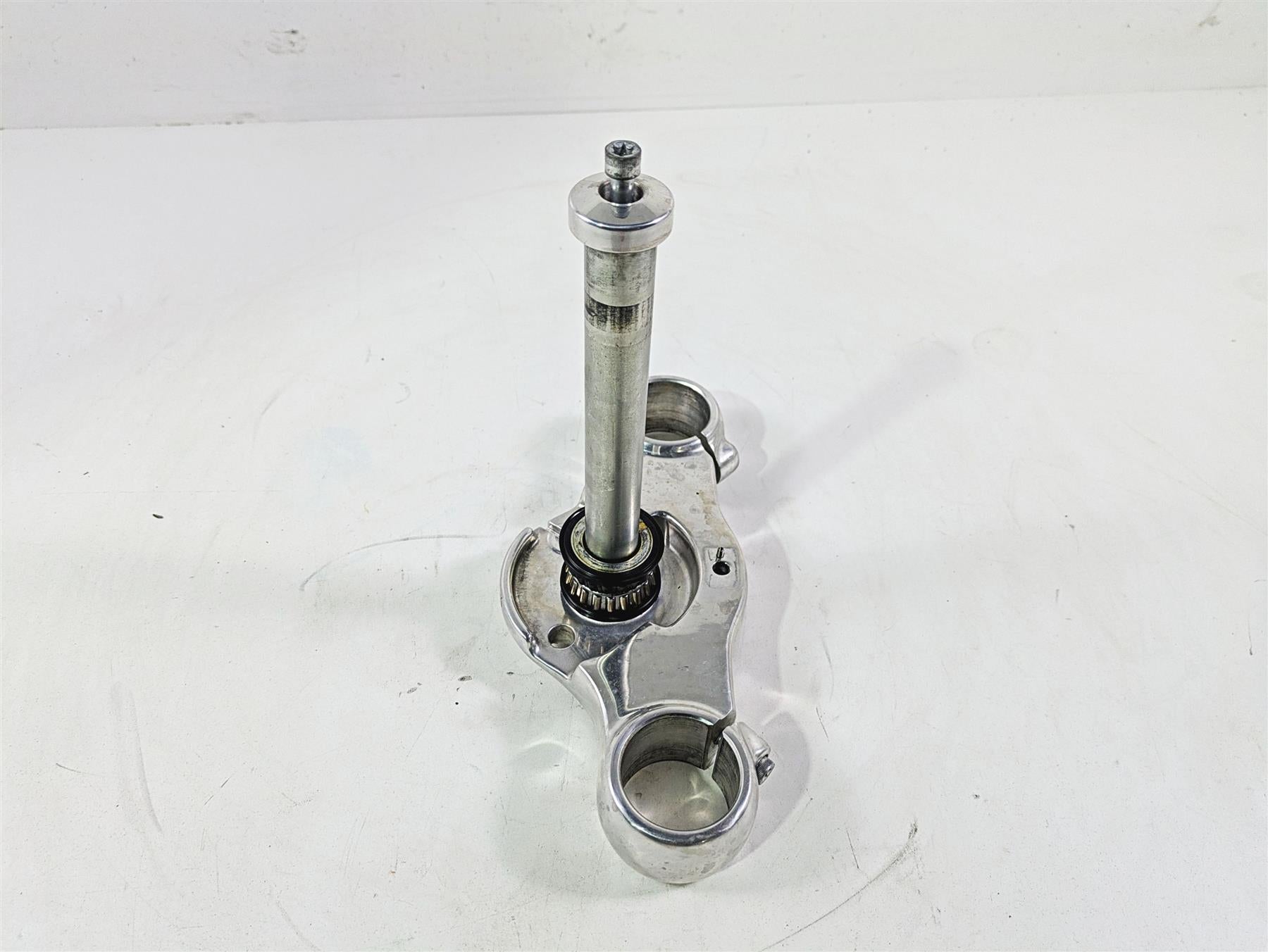 2021 Harley Softail FXST Standard Lower Triple Tree Steering Clamp 45900299 {{ shop.shopifyCountryName }} - Mototech271