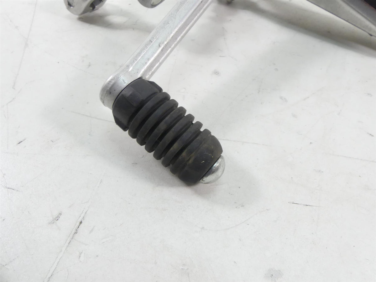2013 Yamaha VMX17 V-Max 1700 Left Footpeg Foot Peg + Shifter Set 2S3-27442-00-00 {{ shop.shopifyCountryName }} - Mototech271