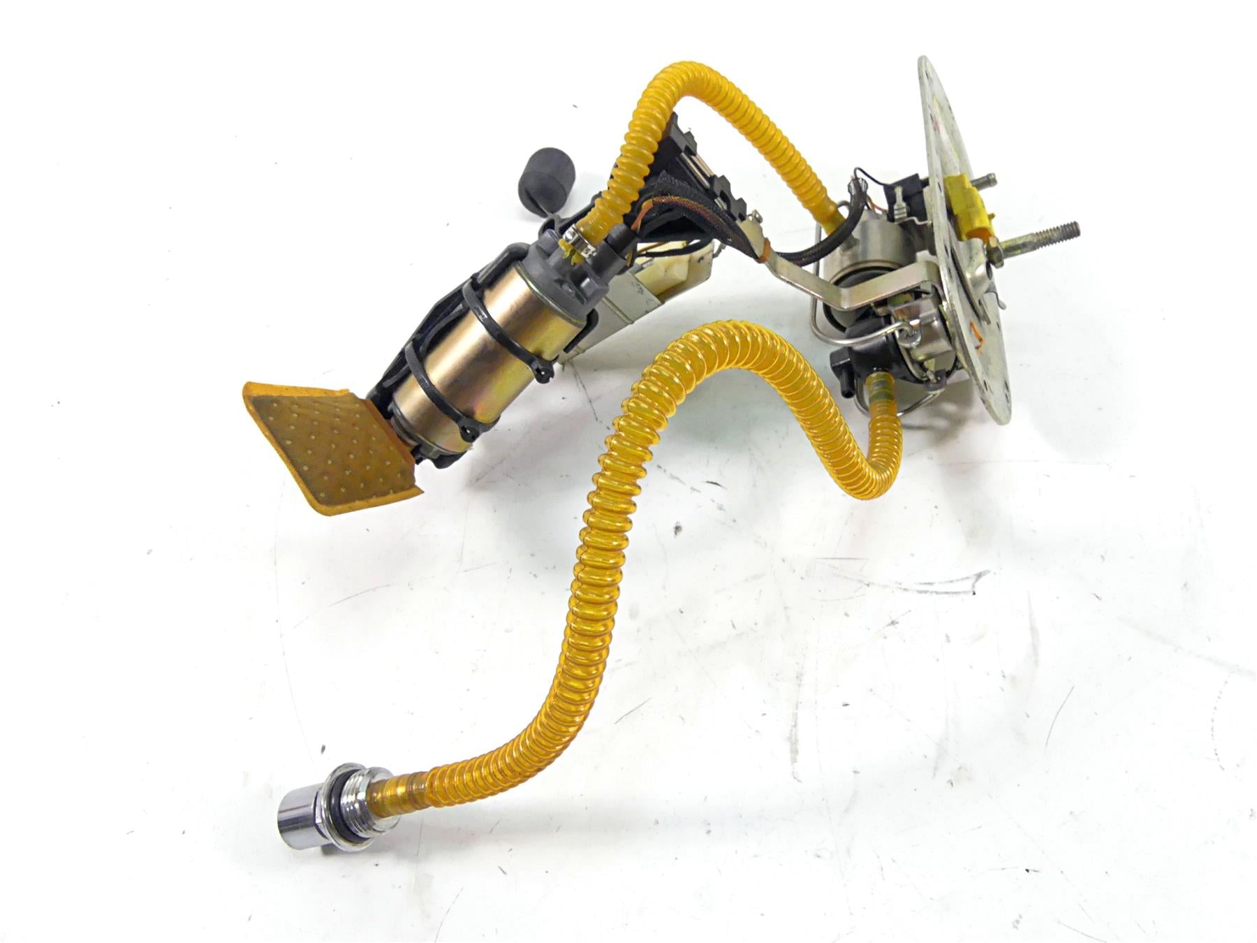 2007 Harley Touring FLHRC Road King Fuel Gas Petrol Pump 75127-06 {{ shop.shopifyCountryName }} - Mototech271
