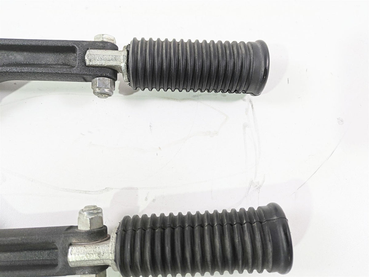 2010 Harley Dyna FXDB Street Bob Rear Passenger Footpeg Set 49224-06A 49230-06 {{ shop.shopifyCountryName }} - Mototech271
