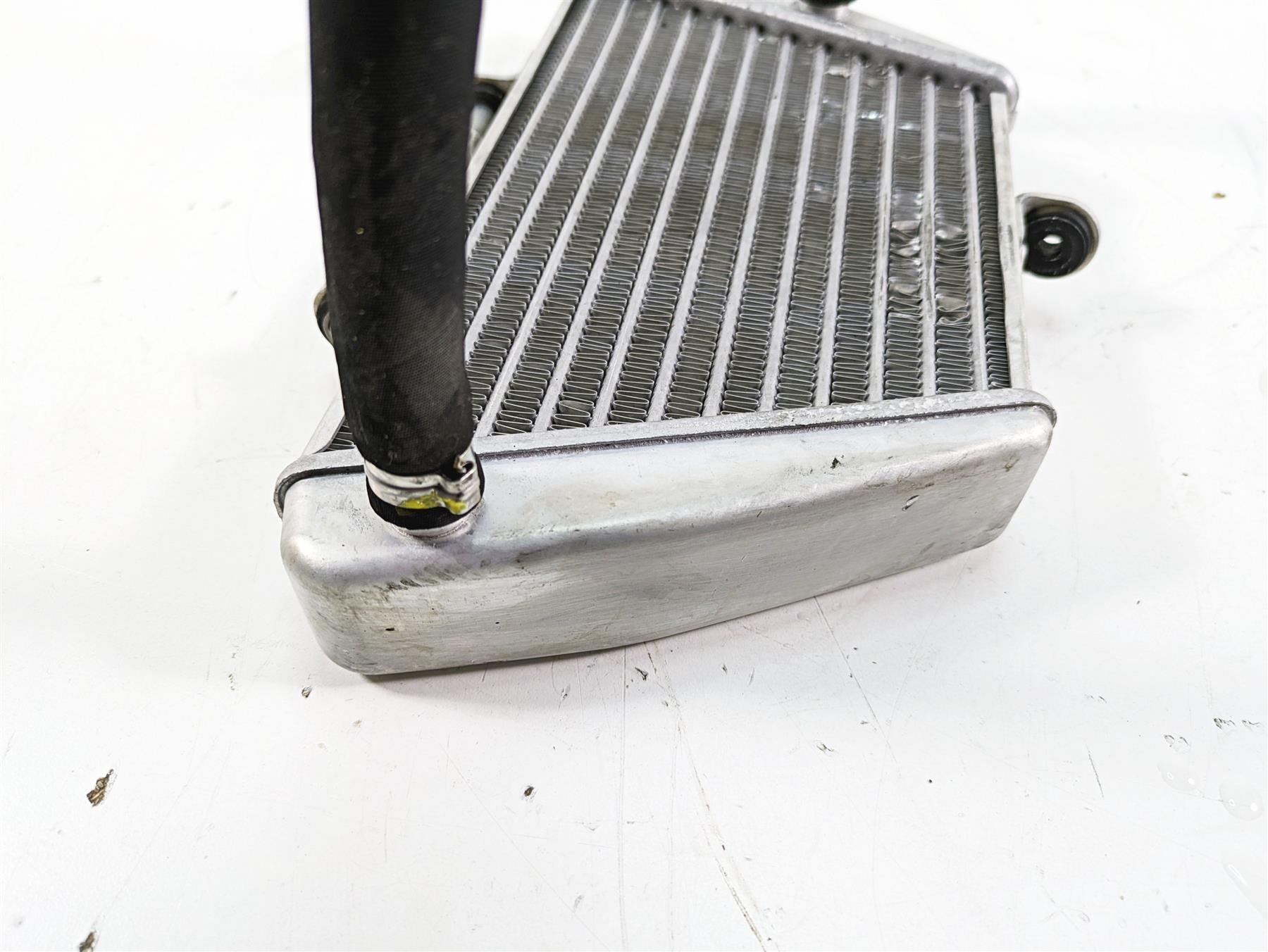 2020 Aprilia Tuono V4 Factory Oil Cooler & Lines Set 2B000897 {{ shop.shopifyCountryName }} - Mototech271