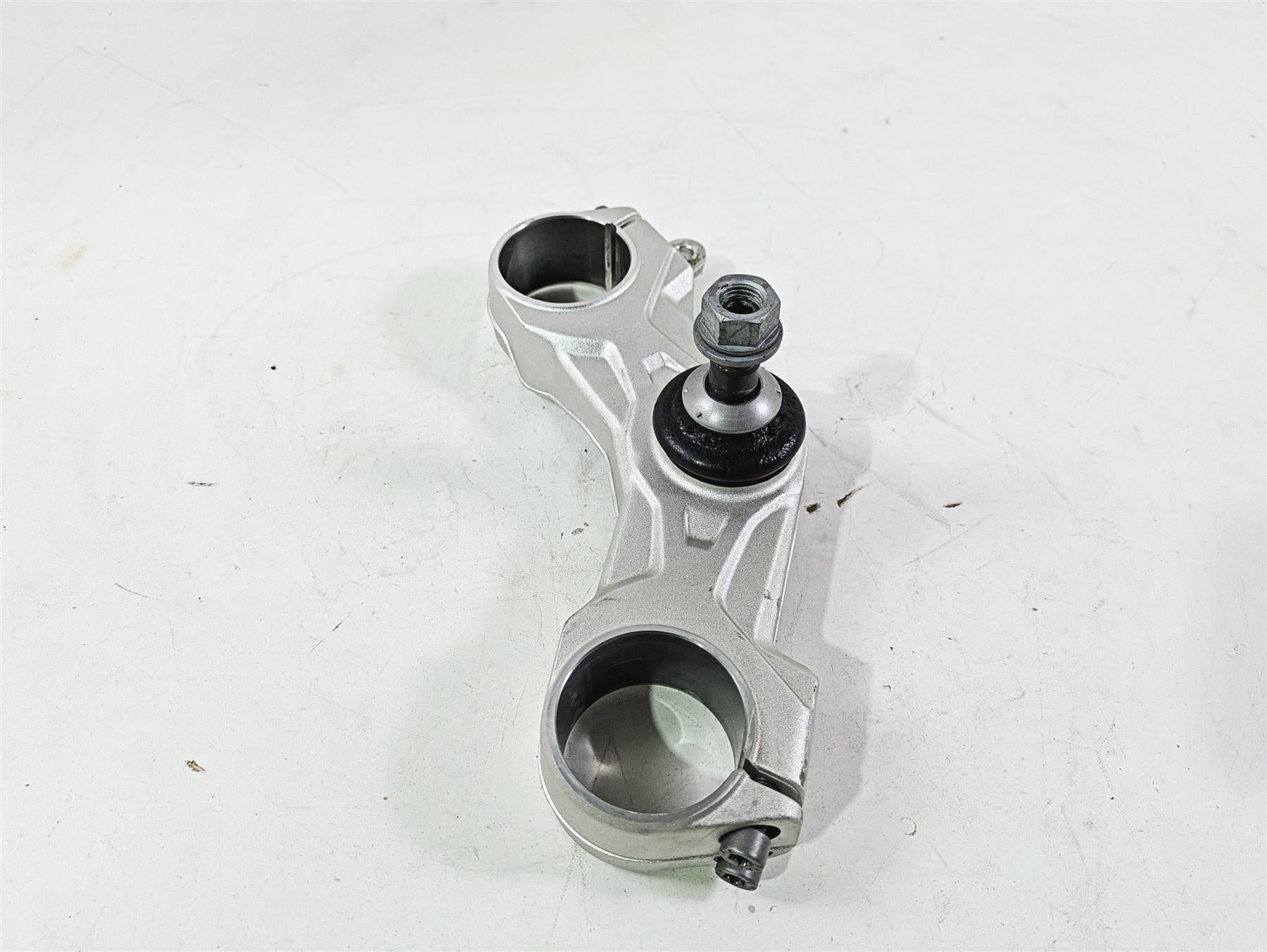 2021 BMW R1250GS K51 Adv Lower Triple Tree Steering Clamp 31429443337 {{ shop.shopifyCountryName }} - Mototech271