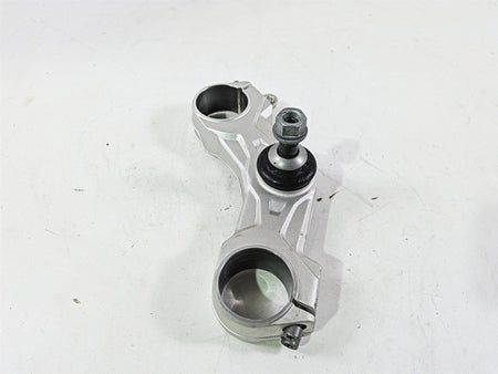 2021 BMW R1250GS K51 Adv Lower Triple Tree Steering Clamp 31429443337 {{ shop.shopifyCountryName }} - Mototech271