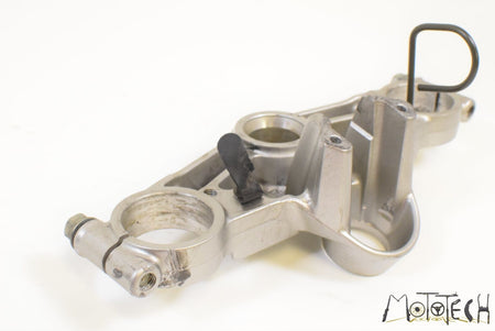 2005 Kawasaki ZZR1200 ZX1200 Ninja Upper Triple Tree Steering Clamp 44039-0007 {{ shop.shopifyCountryName }} - Mototech271