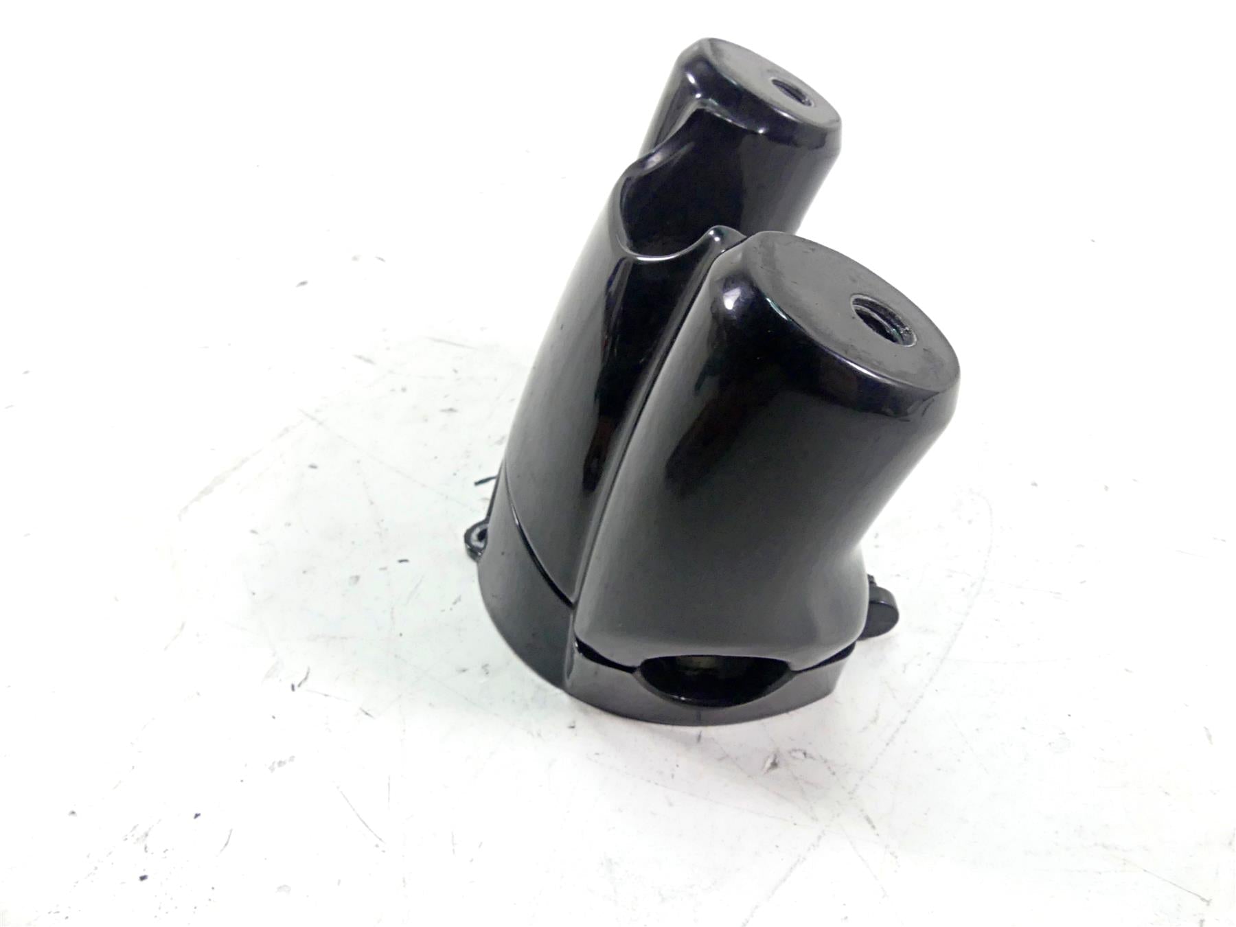 2015 Harley Davidson VRSCDX Night Rod Sp Handlebar Riser Holder Set 56284-06 {{ shop.shopifyCountryName }} - Mototech271