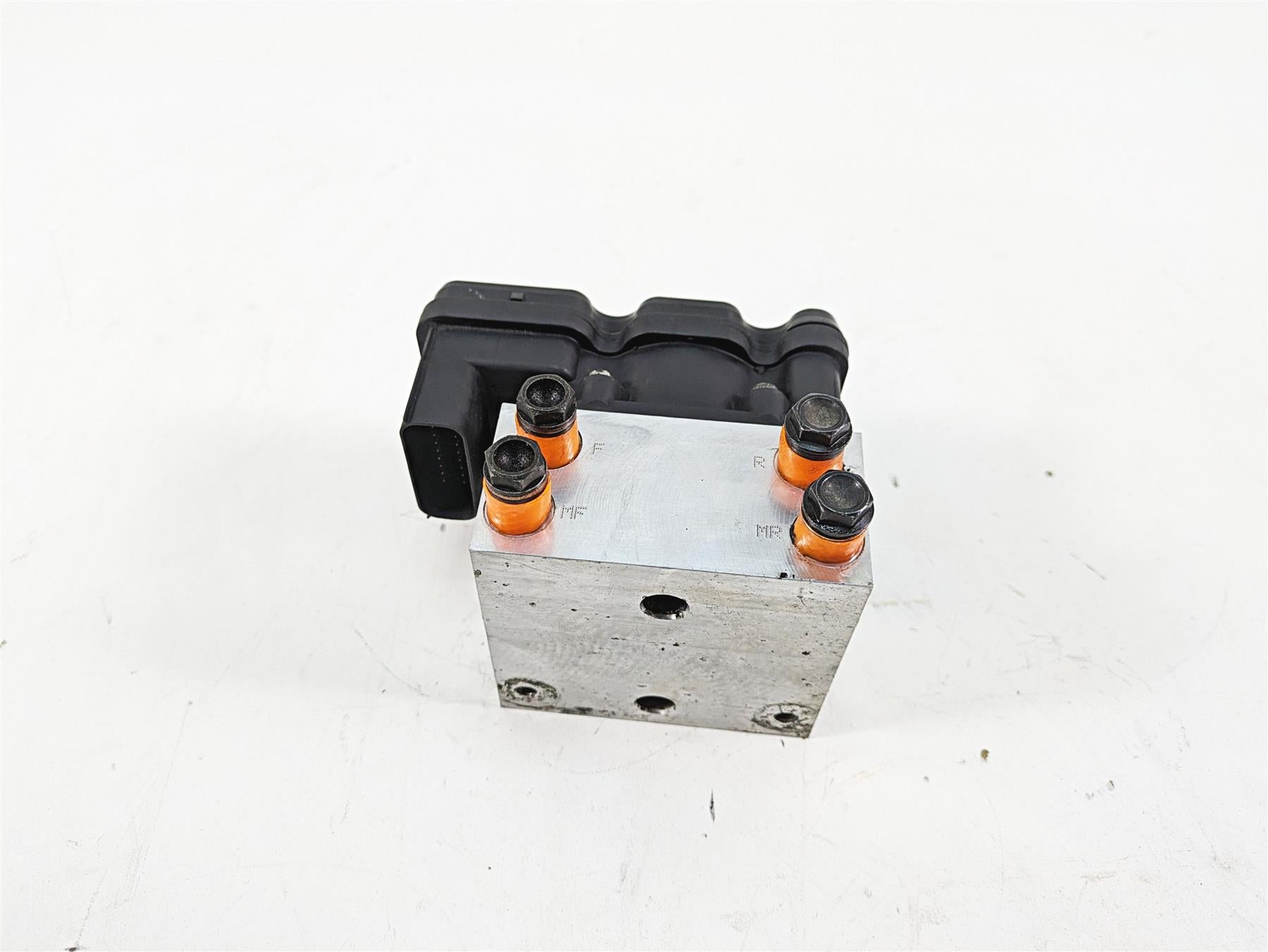 2011 Harley Touring FLTRU Road Glide Abs Brake Pump Unit Module 40601-08A {{ shop.shopifyCountryName }} - Mototech271
