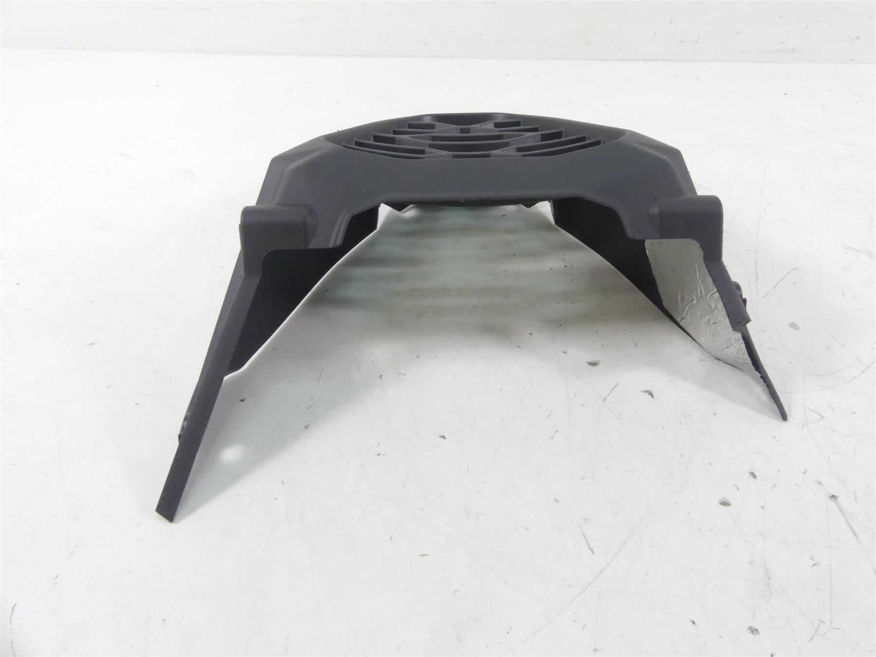 2021 Aprilia RS 660 Lower Bug Spoiler Cover Grill Guard Plastic 2B006625 {{ shop.shopifyCountryName }} - Mototech271
