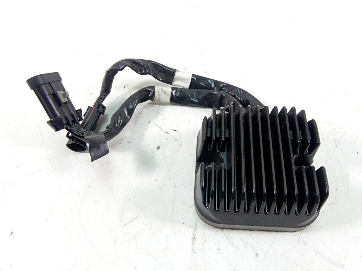 2019 Indian Chieftain Classic Rectifier Voltage Regulator - Read 4014300 {{ shop.shopifyCountryName }} - Mototech271