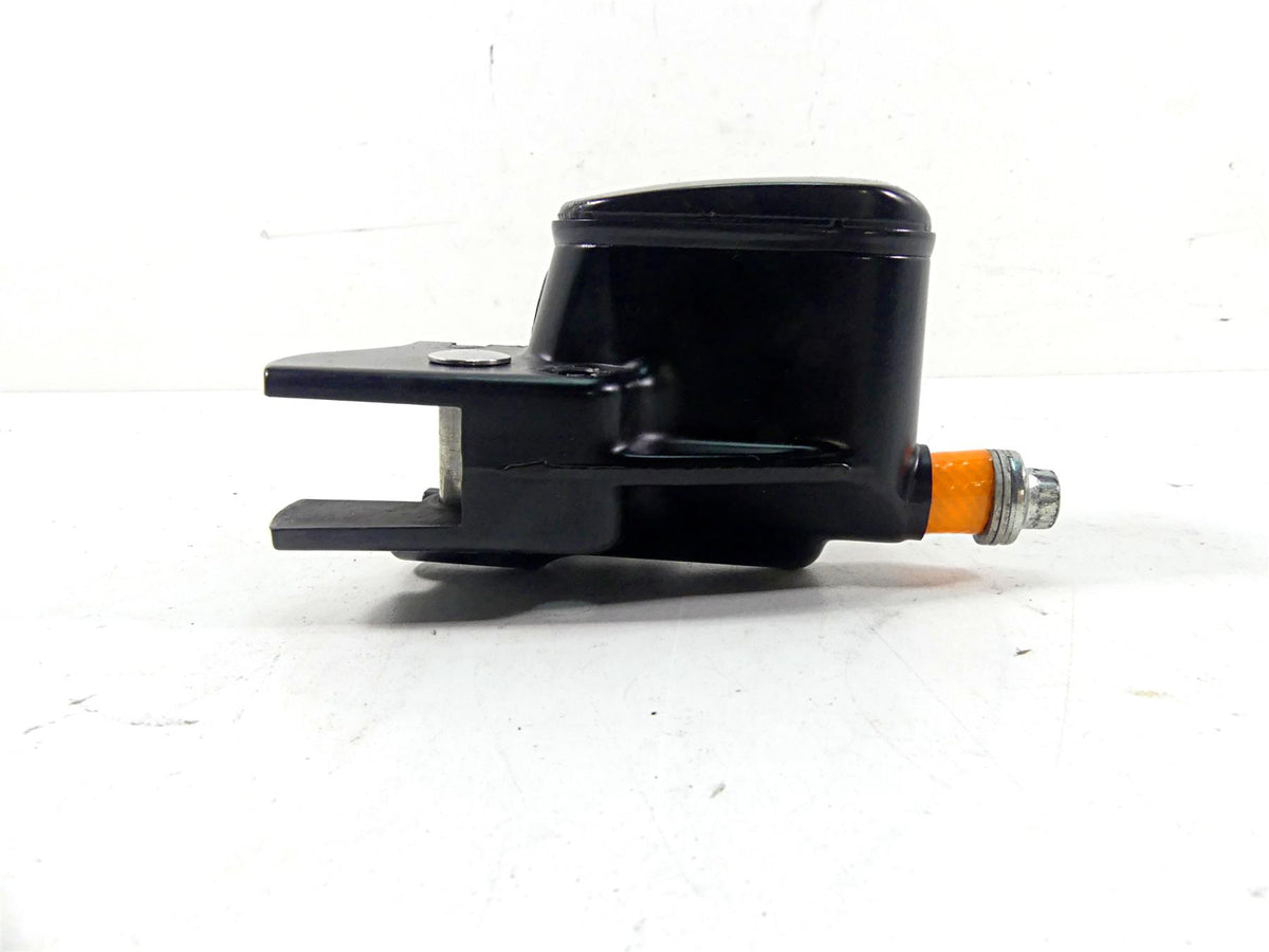 2004 Harley Touring FLHTCUI Electra Glide Front Brake Master Cylinder 41700737 {{ shop.shopifyCountryName }} - Mototech271