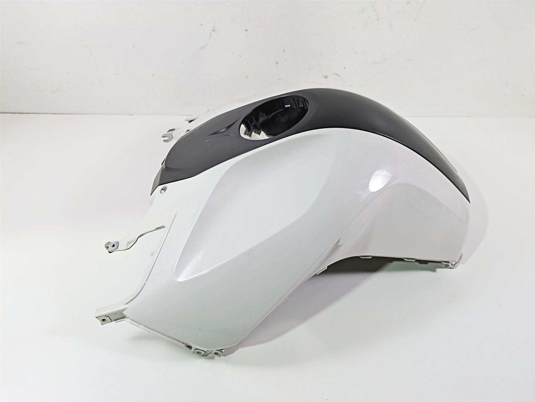 2019 BMW R1250RT K52 Fuel Tank Cover Fairing Set - Read 46638533573 46638533574 | Mototech271