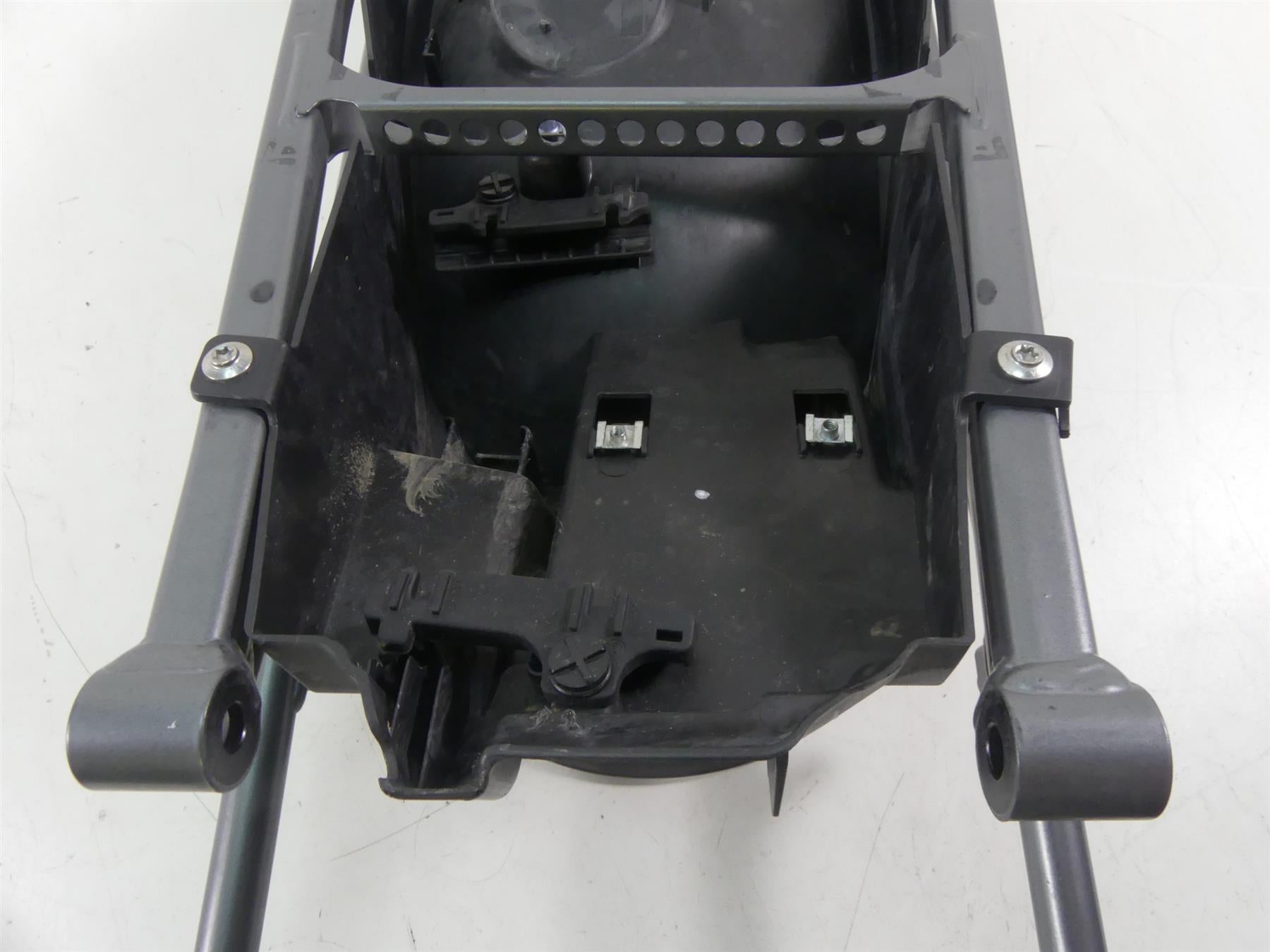 2016 BMW R1200GS K50 Rear Subframe Sub Frame + Inner Fender 46518354222 {{ shop.shopifyCountryName }} - Mototech271