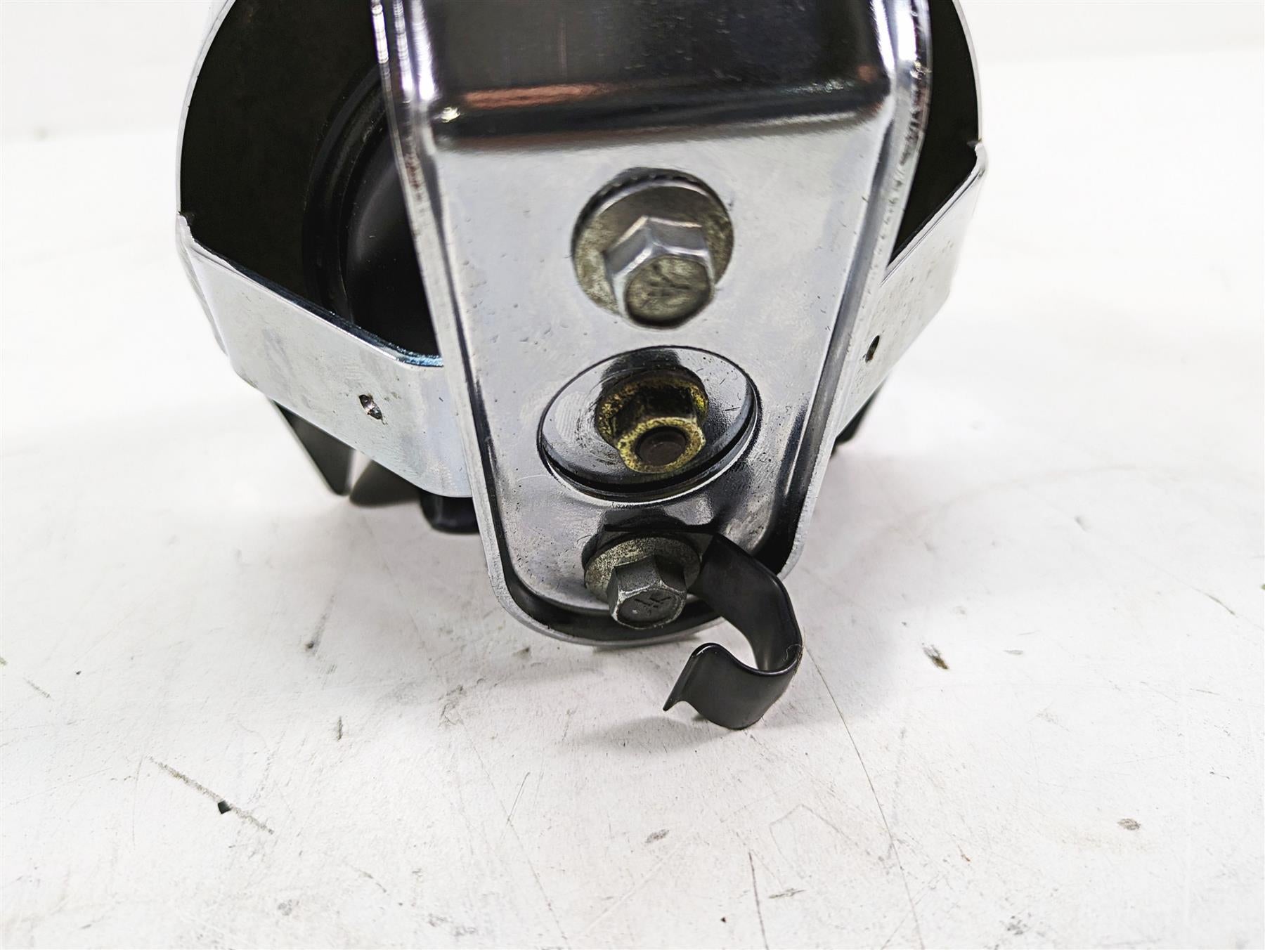 2009 Harley Touring FLHTCU Electra Glide Horn & Chrome Cover 61300478A {{ shop.shopifyCountryName }} - Mototech271