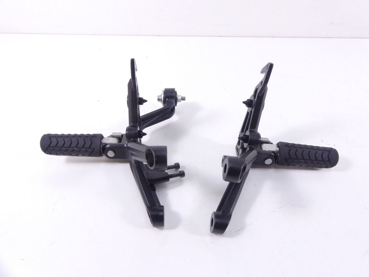 2018 Kawasaki ZX1002 NINJA H2 SX SE Rear Passenger Footpeg Peg Set 35063-1420-46 {{ shop.shopifyCountryName }} - Mototech271
