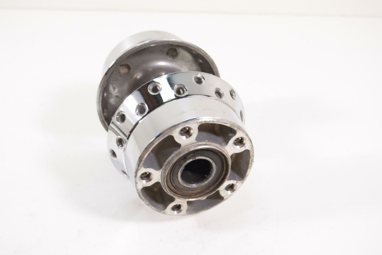 2000 Harley Touring FLHR Road King Chrome Front Center Wheel Hub 40988-00 {{ shop.shopifyCountryName }} - Mototech271