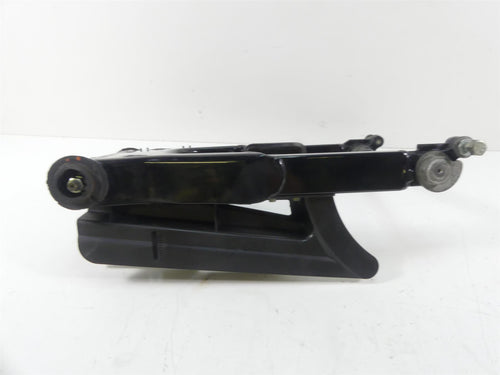 2007 Harley Touring FLHTCU SE CVO Electra Glide Swingarm + 1
