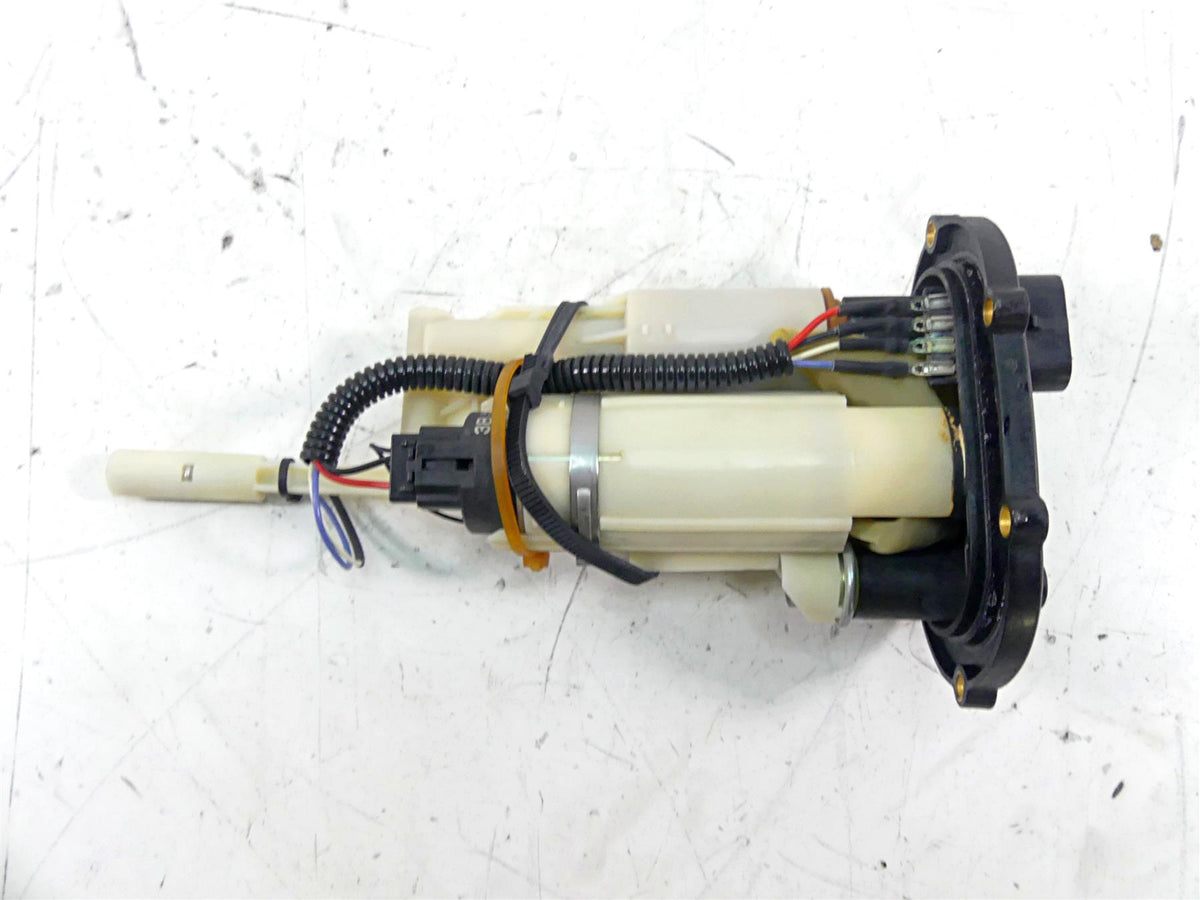 2013 Ducati Diavel Red Fuel Gas Petrol Pump -Tested 16024001C {{ shop.shopifyCountryName }} - Mototech271