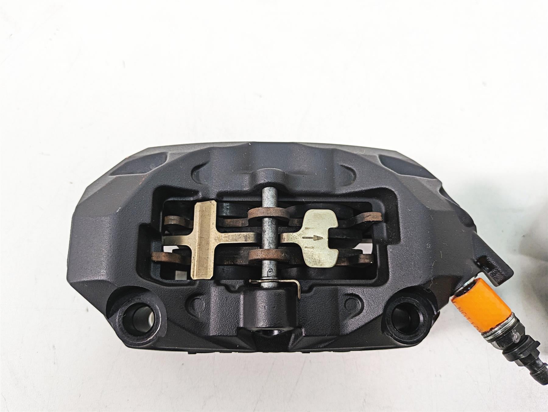 2021 Aprilia RS660 Front Brembo Brake Caliper Set 100mm 2B006451 2B006452 {{ shop.shopifyCountryName }} - Mototech271
