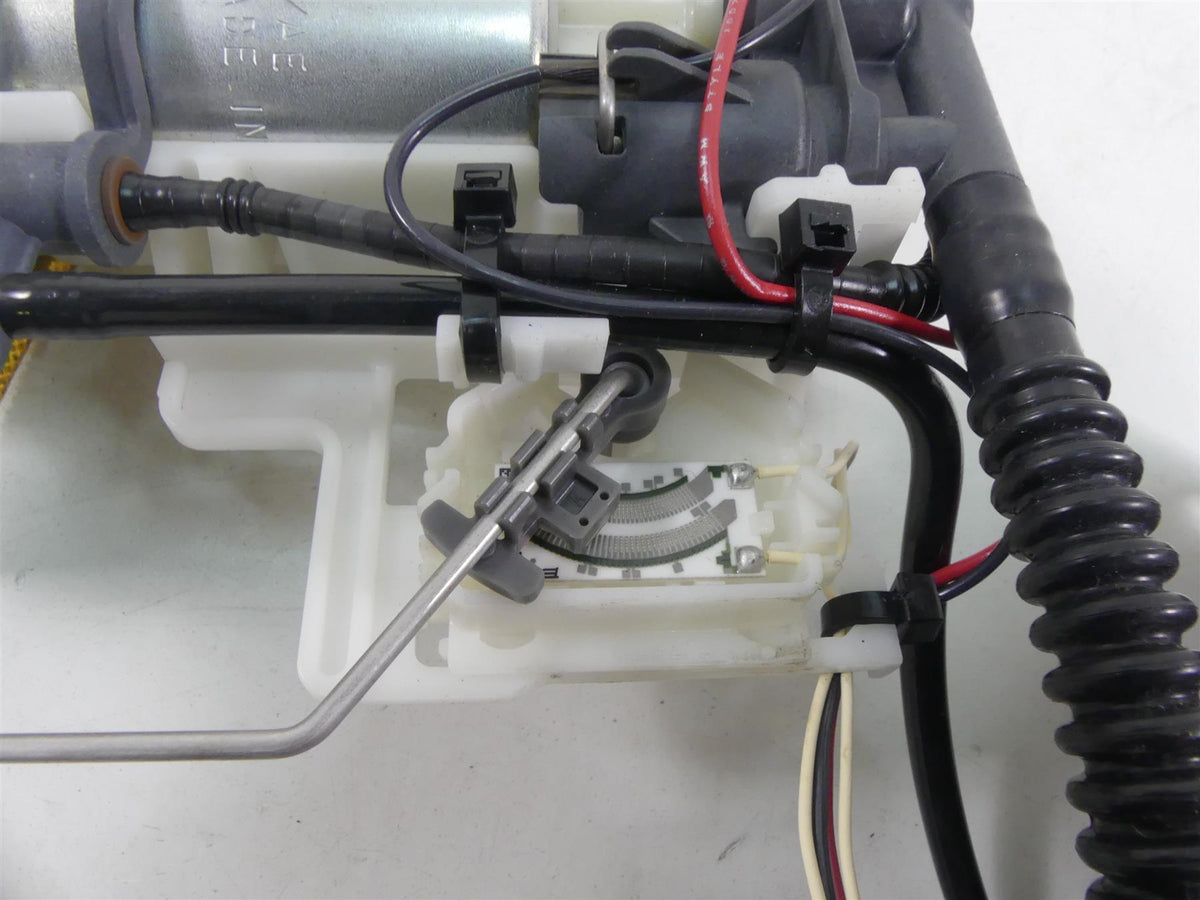 2016 Indian Chieftain Dark Horse Fuel Gas Petrol Pump 2521787 7185014 {{ shop.shopifyCountryName }} - Mototech271