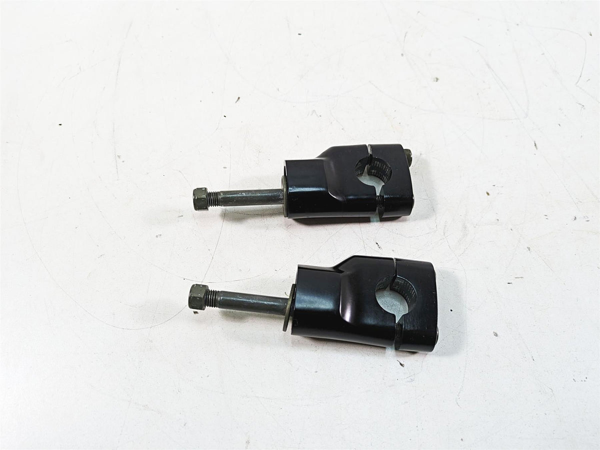 2002 Yamaha FZ1 FZS1000 Fazer Handlebar Riser Holder Set 5LV-23442-01-00 {{ shop.shopifyCountryName }} - Mototech271
