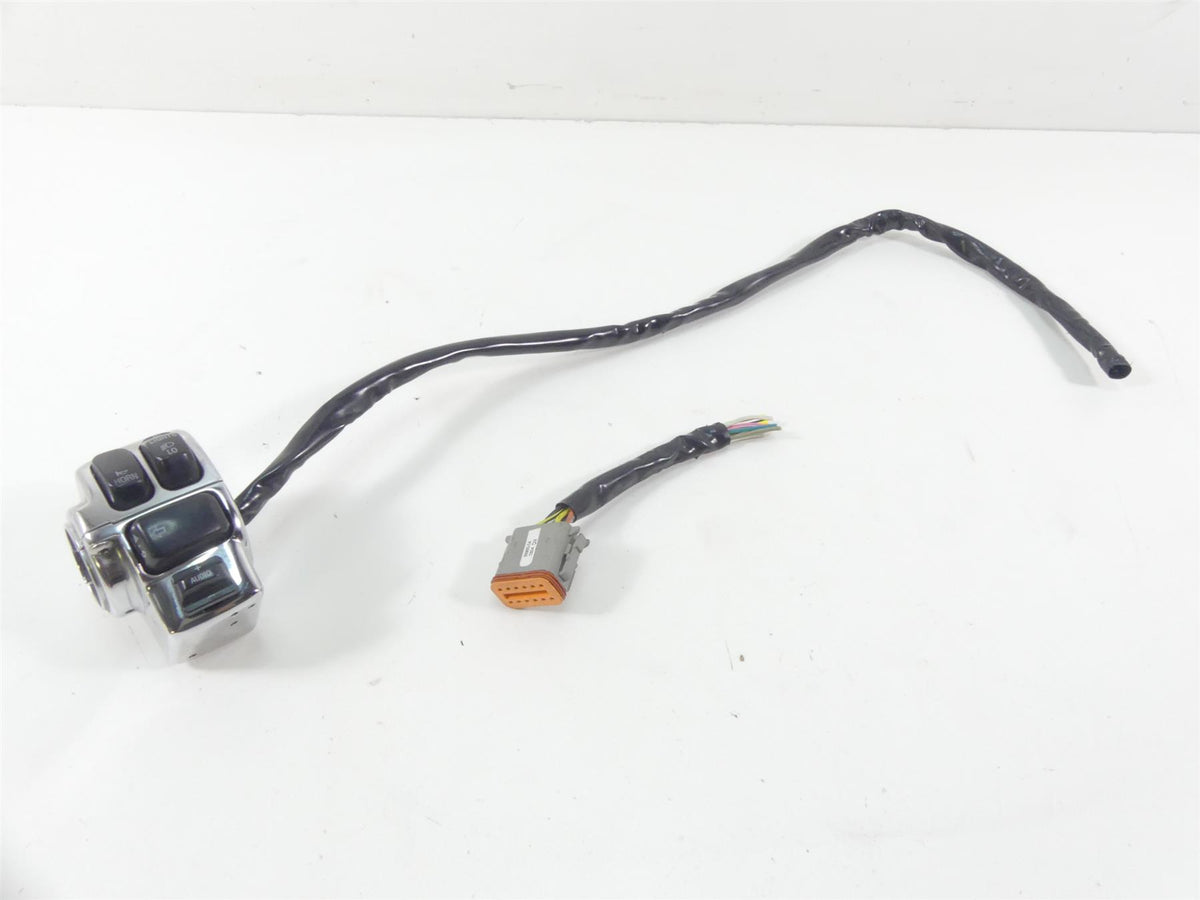 2004 Harley FLHTC SE CVO Electra Glide Left Hand Chrome Control Switch 71682-06 {{ shop.shopifyCountryName }} - Mototech271