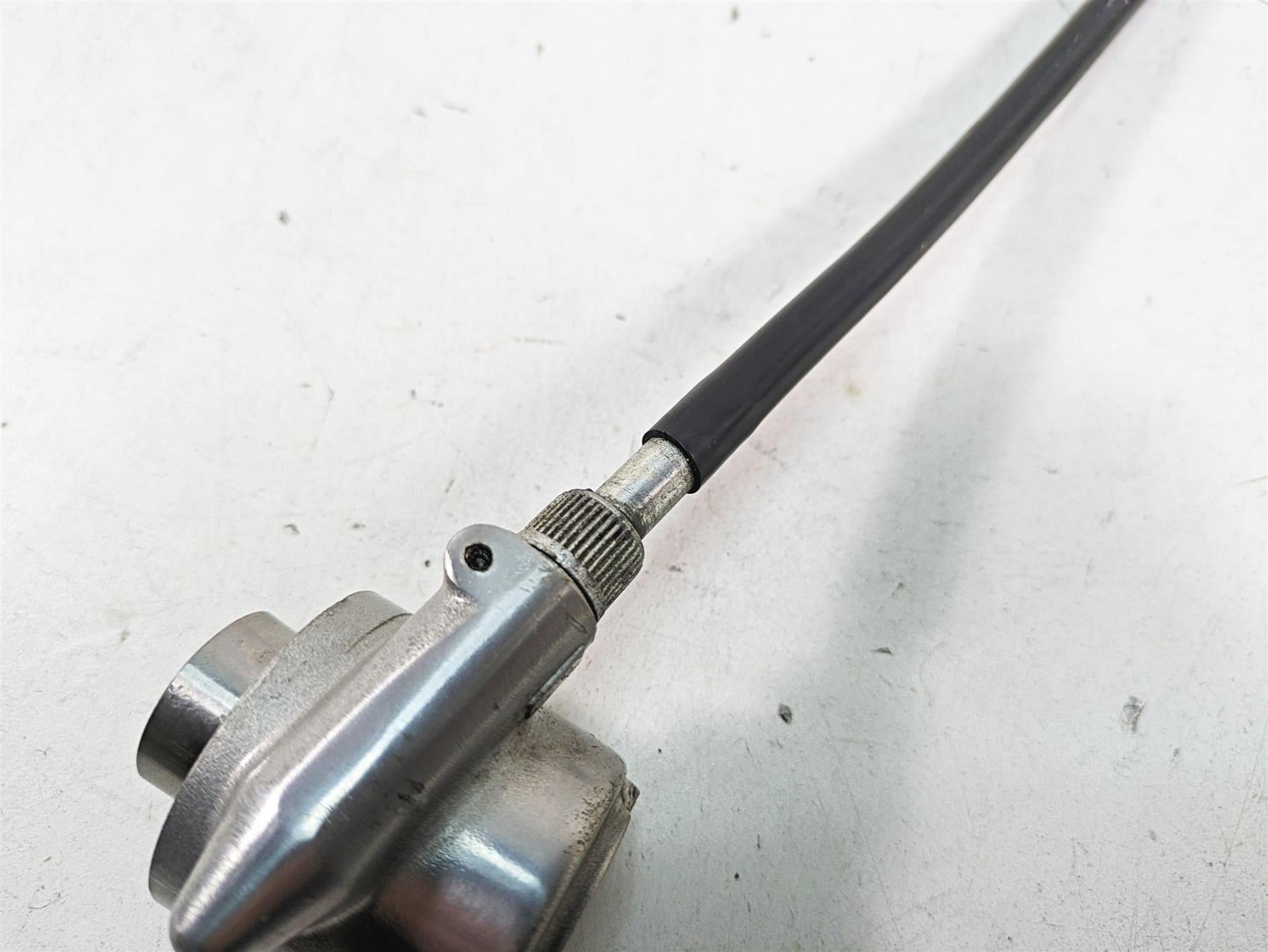 1997 Kawasaki VN1500 Vulcan Front Speedo Hub & Cable 41078-1099 {{ shop.shopifyCountryName }} - Mototech271