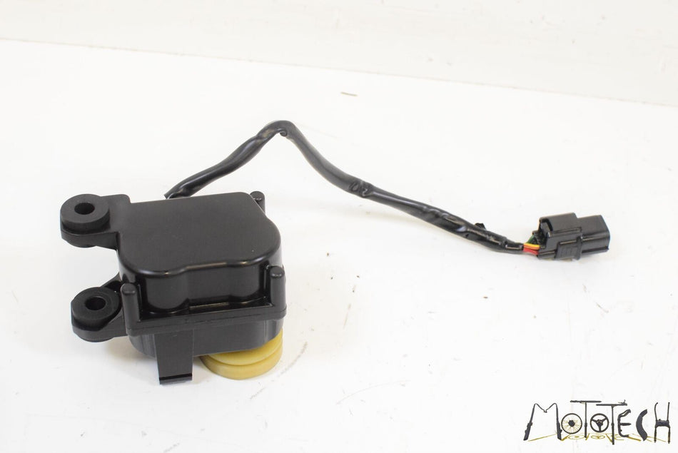 2016 Ducati Superbike 959 Panigale Exhaust Valve Actuator Servo Motor 59340393A {{ shop.shopifyCountryName }} - Mototech271