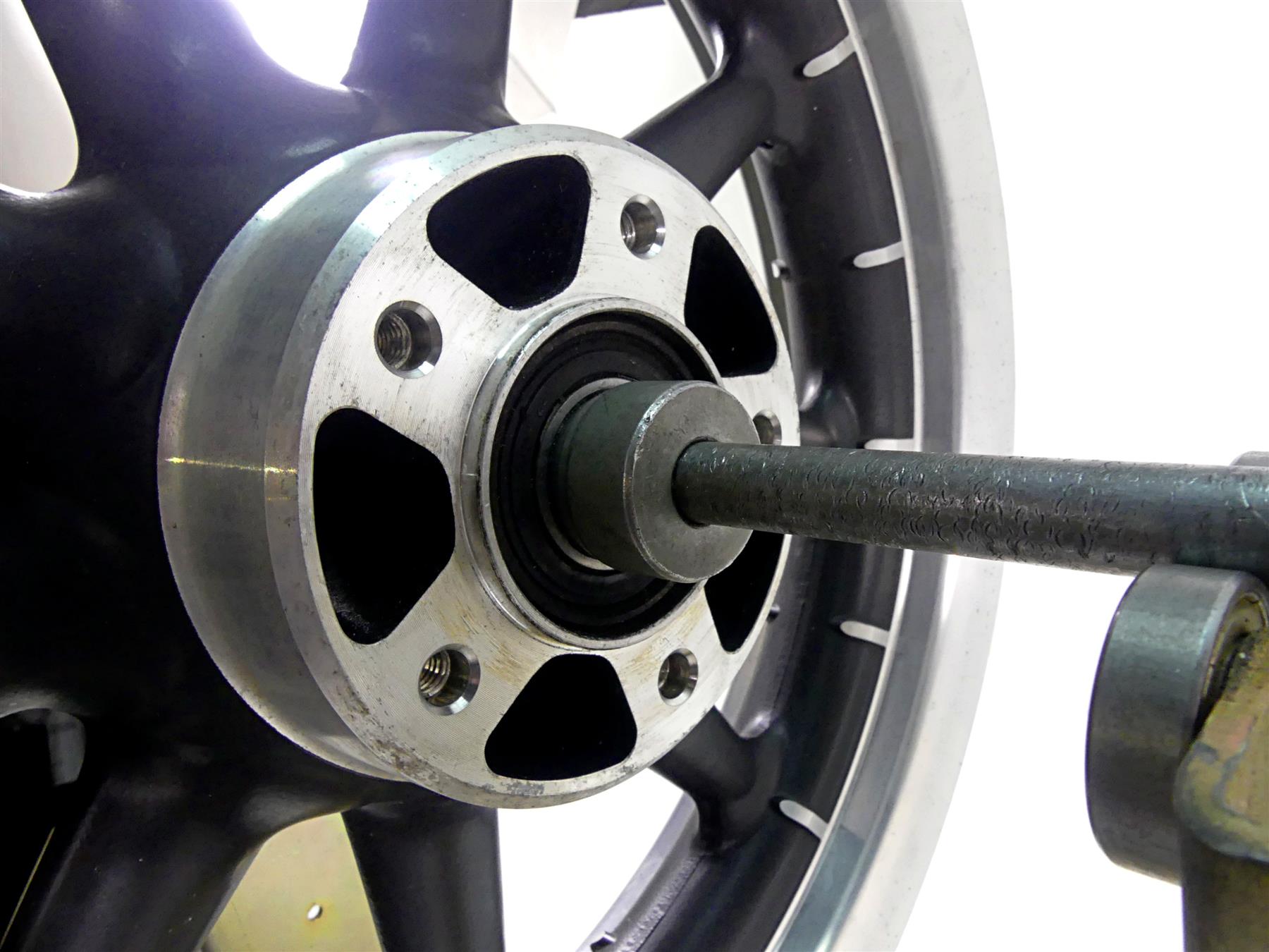 2003 Harley Touring FLHTCI E-Glide 100TH 16x3 9 Spoke Front Wheel Rim 43345-00 {{ shop.shopifyCountryName }} - Mototech271
