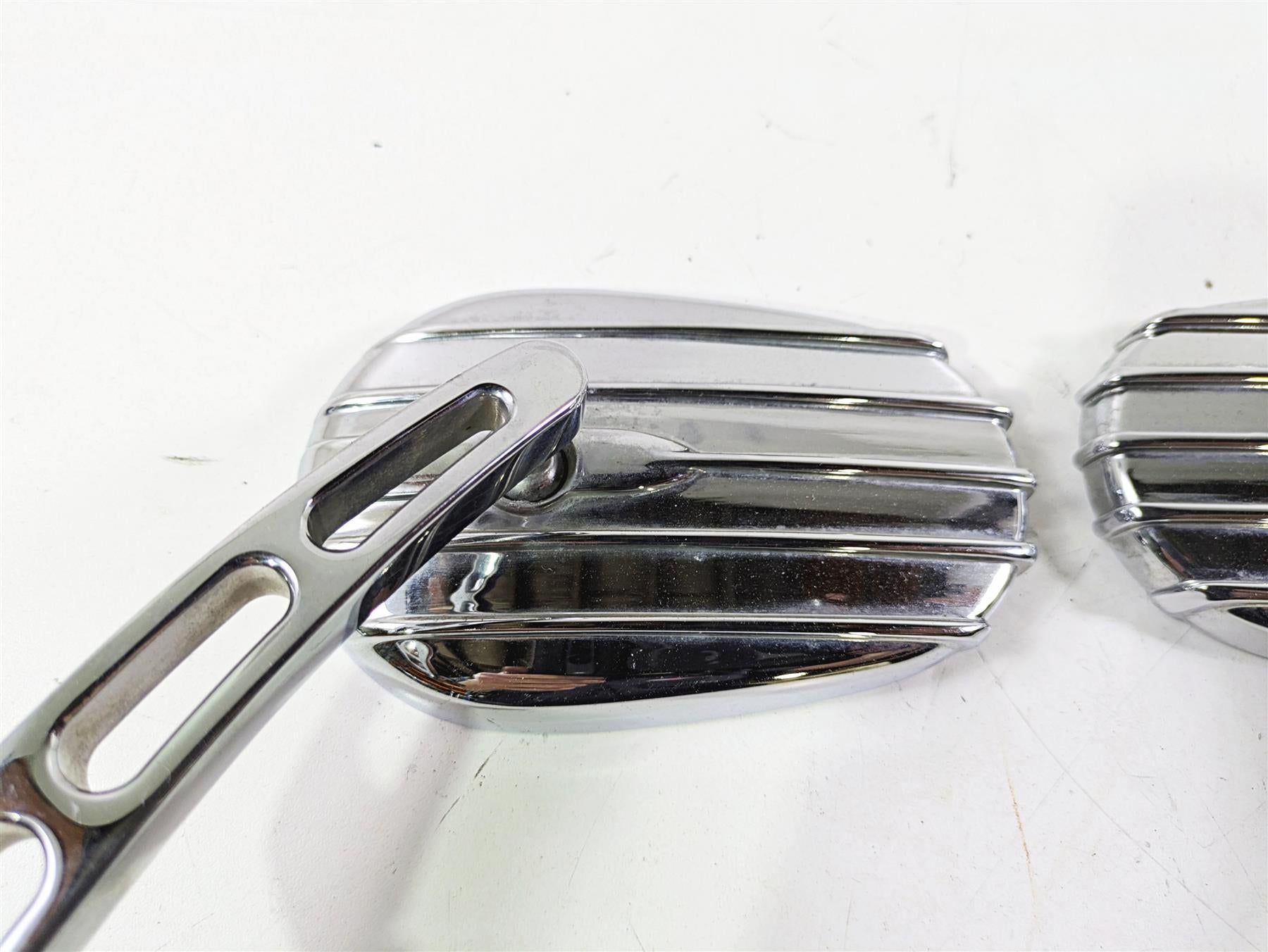 2011 Harley Touring FLHTCUSE CVO E-Glide Rear View Mirror Set 92341-09A 92342-09 {{ shop.shopifyCountryName }} - Mototech271