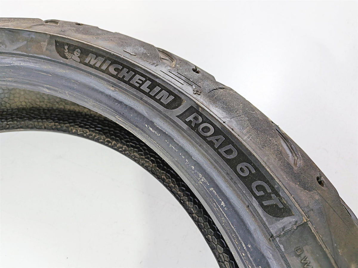 Used Front Motorcycle Tire Michelin Road 6 GT 2CT+ 120/70R17 26276 {{ shop.shopifyCountryName }} - Mototech271