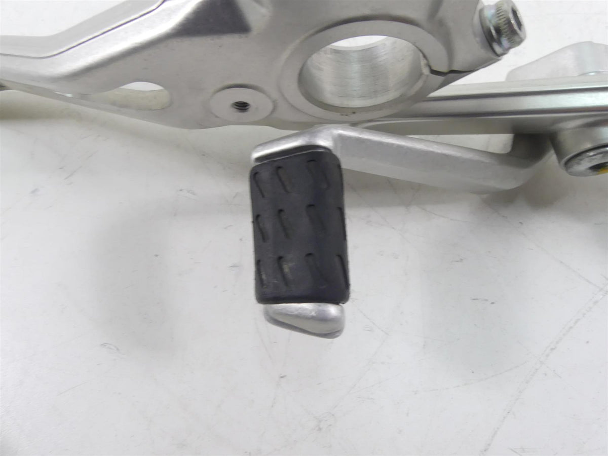 2020 Ducati Panigale V2 Left Footpeg Shifter & Frame Mount 82421862AA 45612092BA {{ shop.shopifyCountryName }} - Mototech271