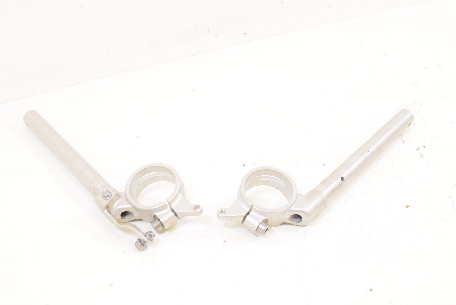 2012 Triumph Daytona 675 OEM Clip On Handlebar Handle Bar SET  T2049157 T2049158 | Mototech271