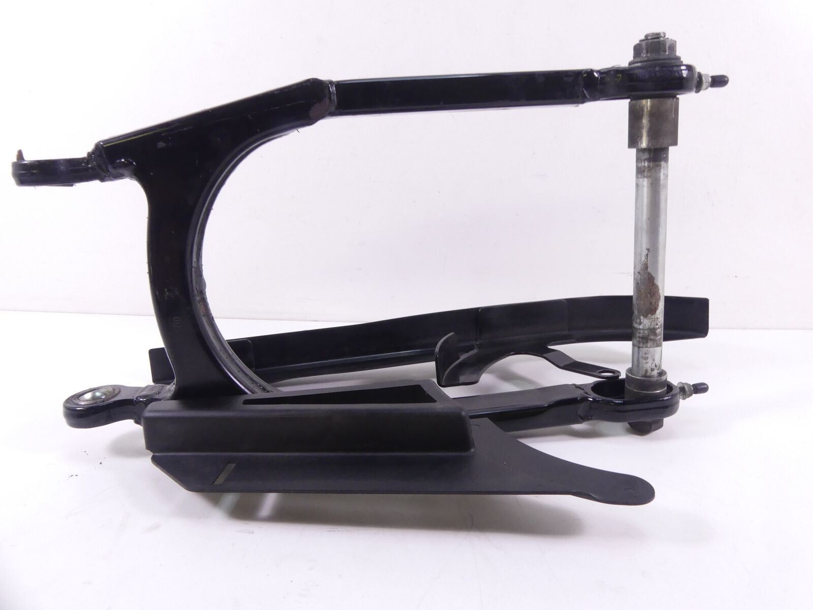 2006 Harley Sportster XL1200 C Rear Swingarm Suspension Fork 1" Axle 47587-05A {{ shop.shopifyCountryName }} - Mototech271