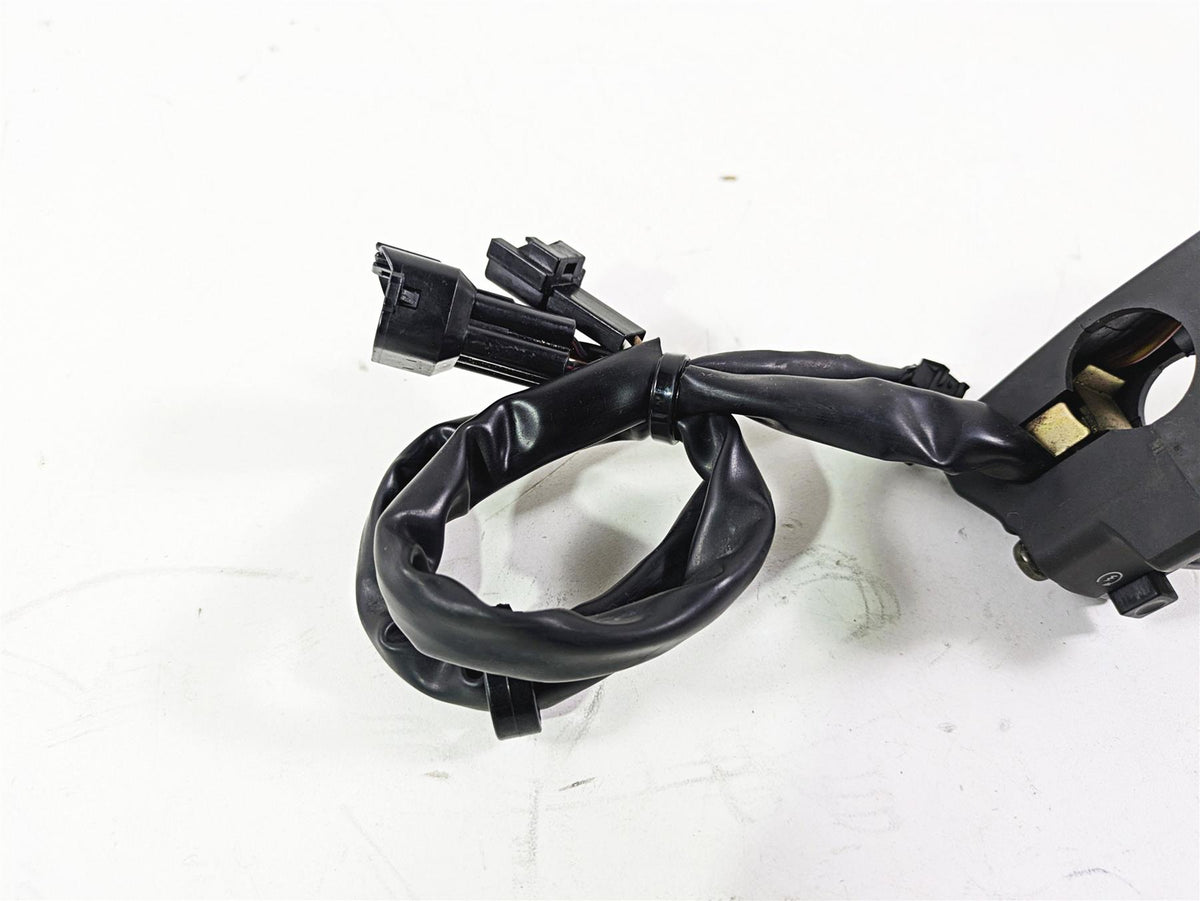 2005 Kawasaki ZX1000 ZX10R Ninja Right Start Stop Control Switch 46091-0114 {{ shop.shopifyCountryName }} - Mototech271