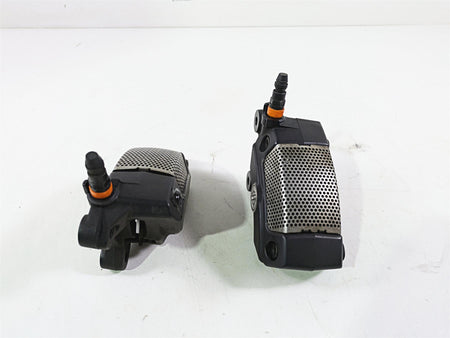 2010 Harley Touring FLHX Street Glide Front Brake Caliper Set 43027-08 44023-08 {{ shop.shopifyCountryName }} - Mototech271