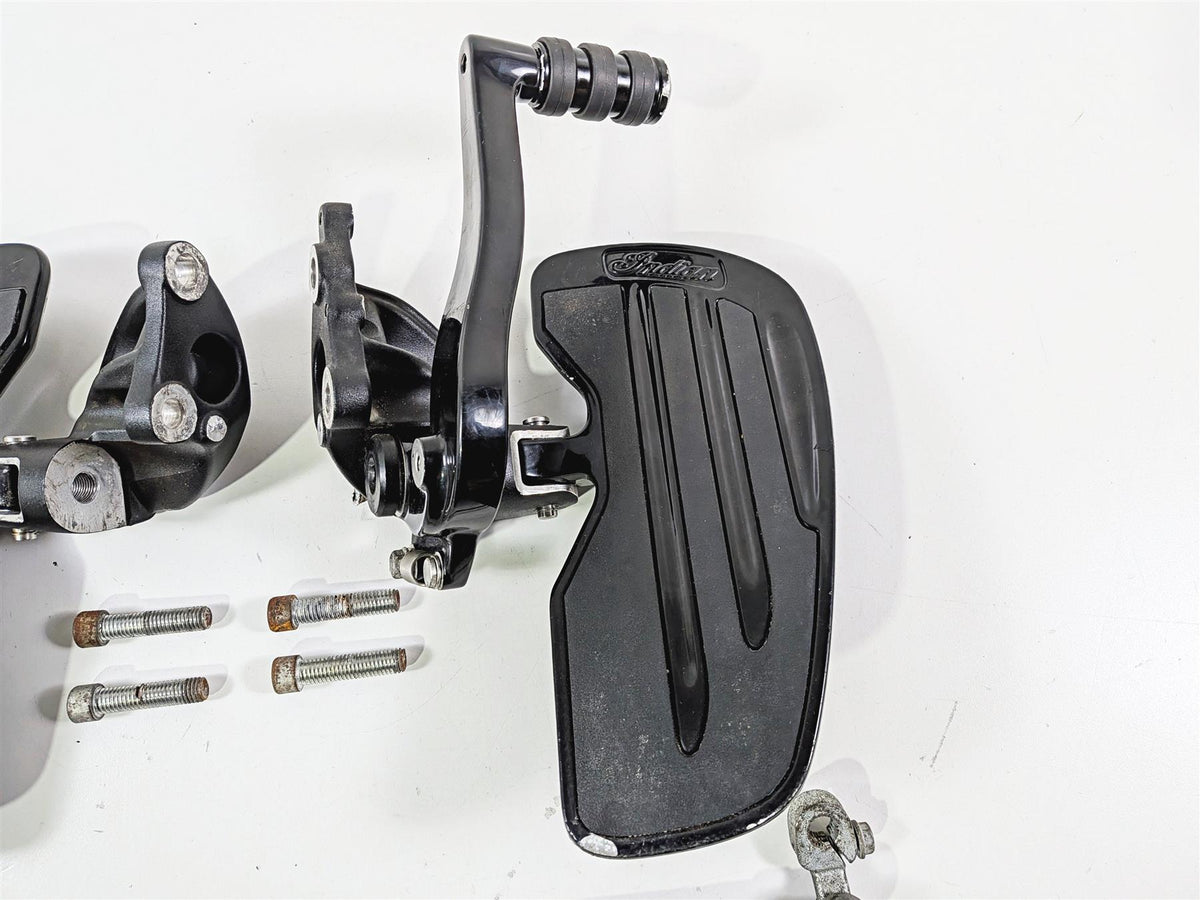 2021 Indian Scout 1200 Front Left Right Floor Board & Brake Pedal 5138883 {{ shop.shopifyCountryName }} - Mototech271