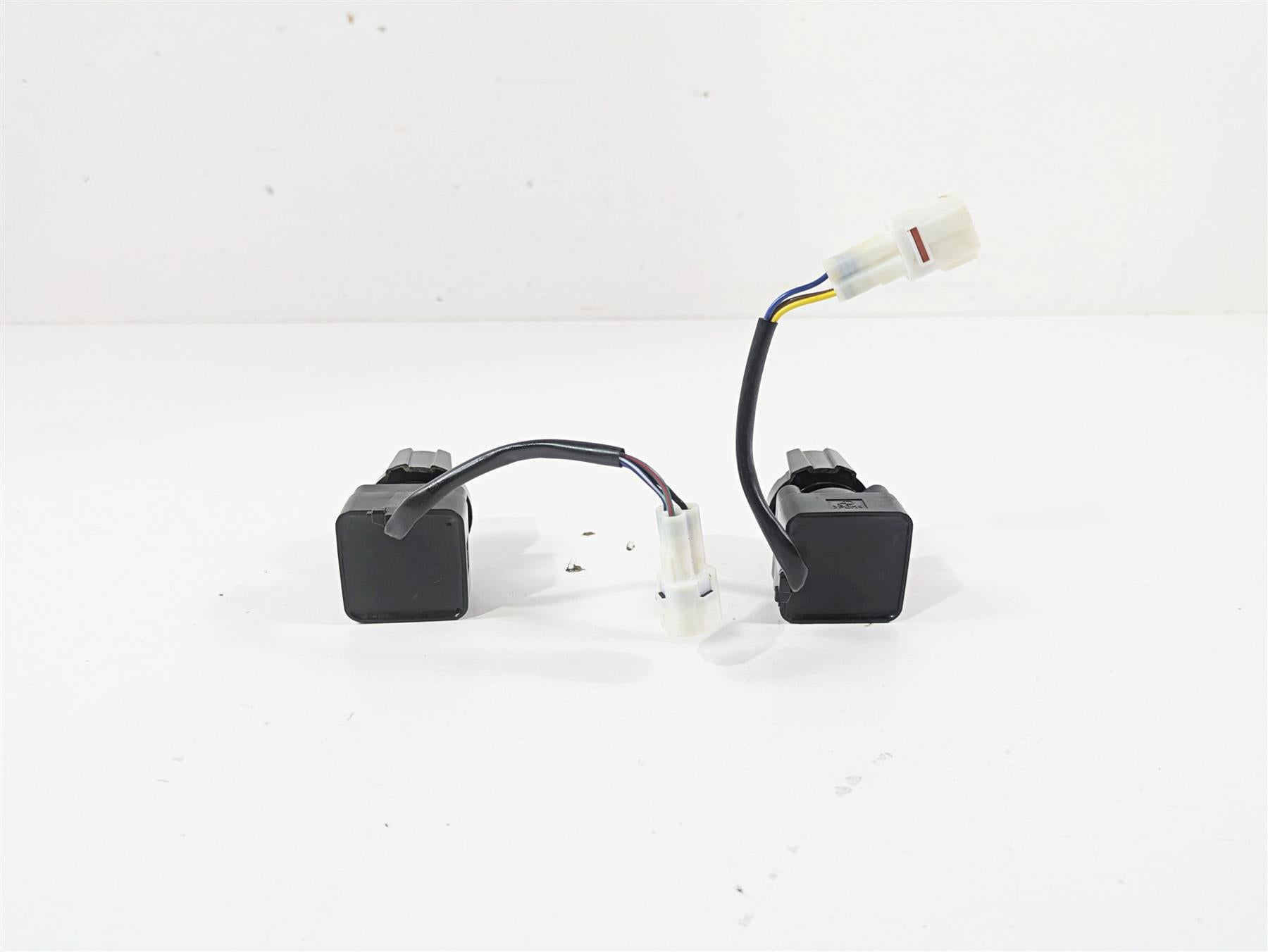 2020 Yamaha YXZ1000 R SS XTR 2 Wheel Drive & Light Switch Set 1XD-H2510-11-00 {{ shop.shopifyCountryName }} - Mototech271