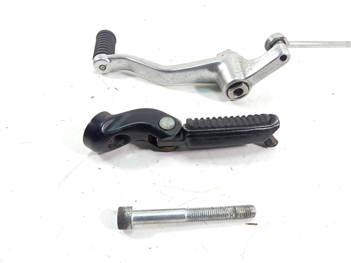 2015 Harley Davidson VRSCDX Night Rod Sp Left Front Footpeg & Shifter 54046-12 {{ shop.shopifyCountryName }} - Mototech271
