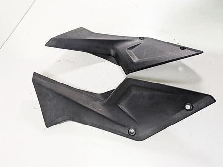 2020 Suzuki V-Strom 1050 XT Between Leg Side Cover Fairing Set 47111-06L00 {{ shop.shopifyCountryName }} - Mototech271