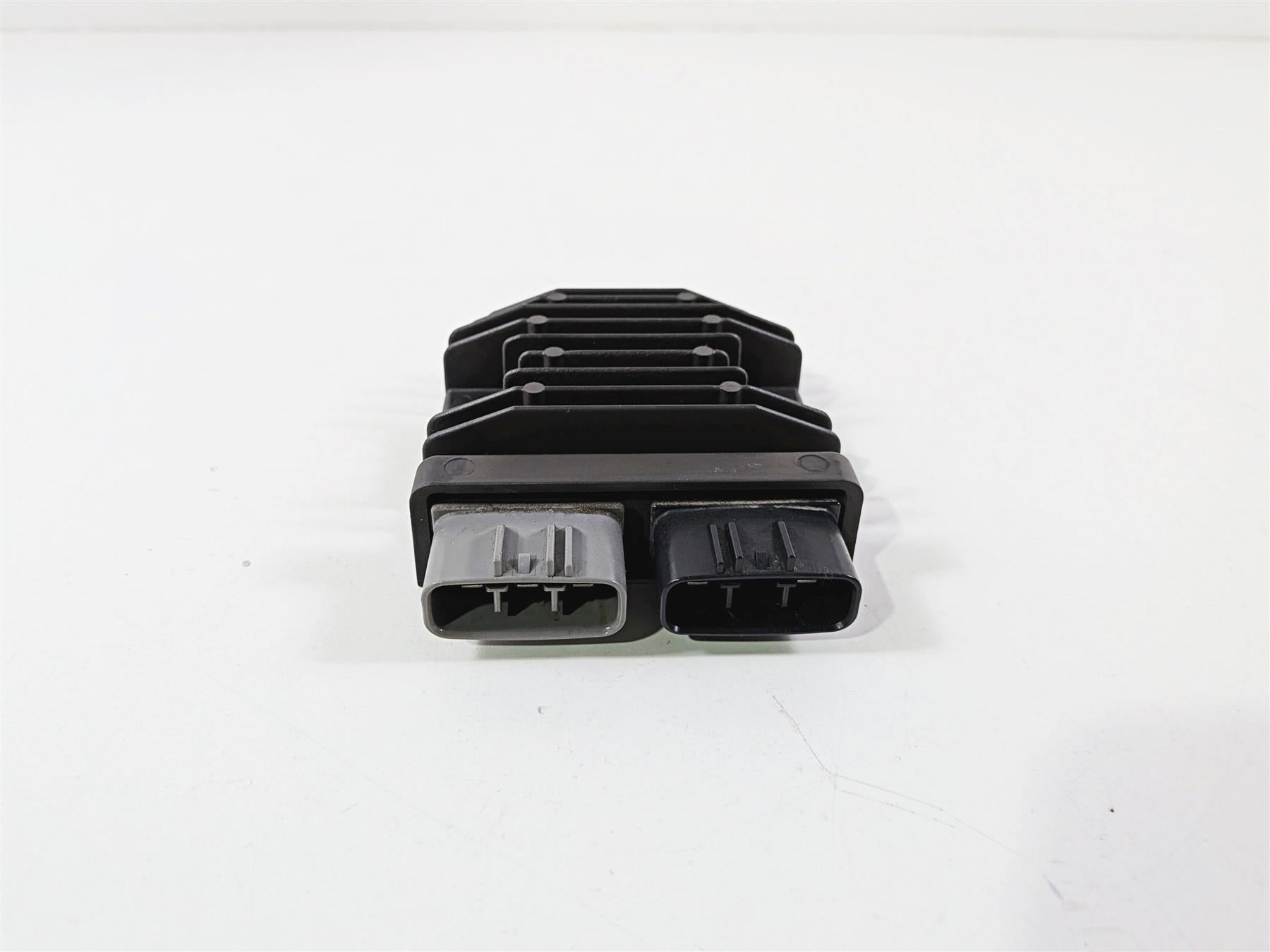 2019 BMW R1250GS K50 Rectifier Voltage Regulator FH020AB 8523367 12318523367 {{ shop.shopifyCountryName }} - Mototech271