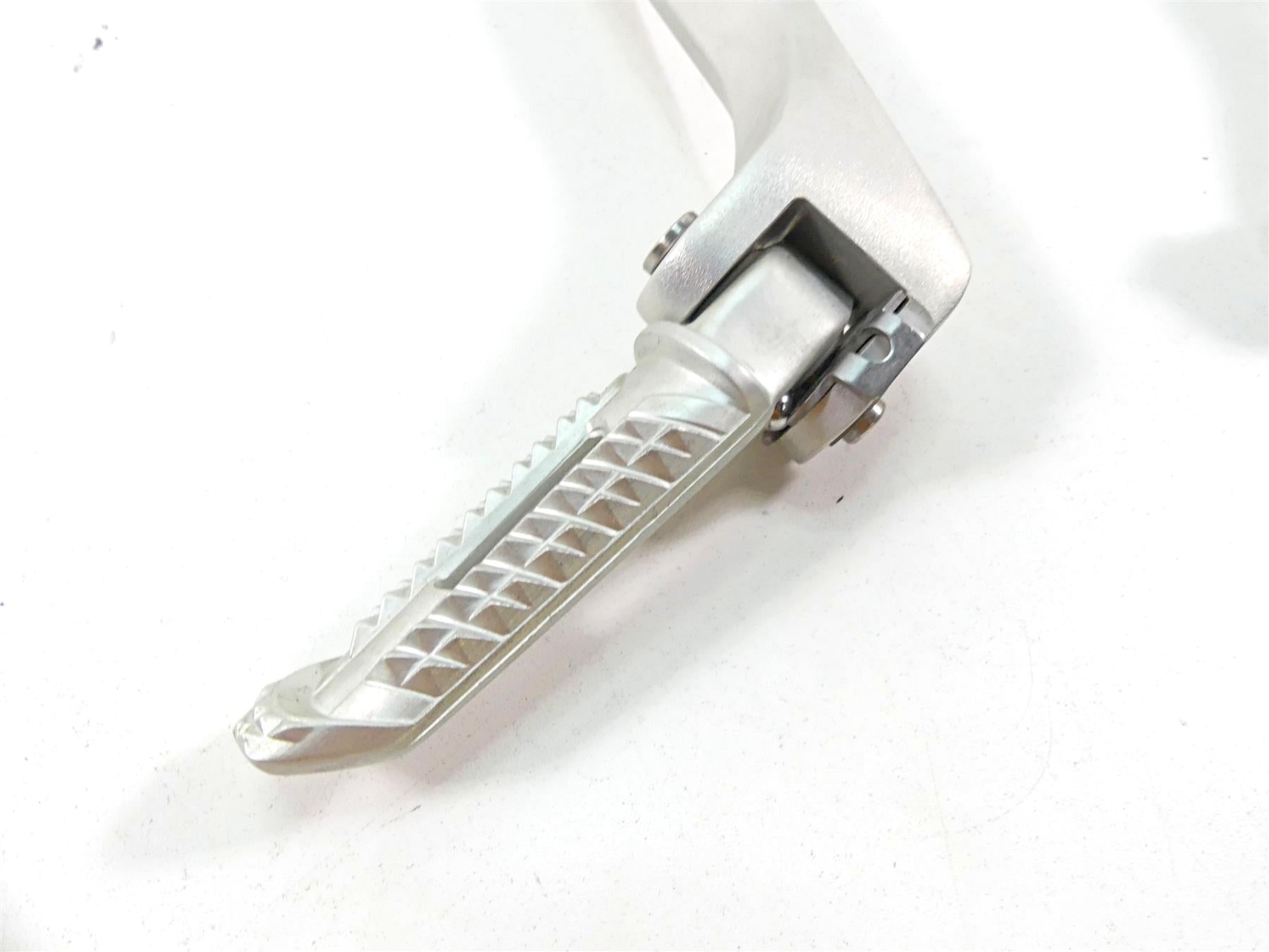 2022 Triumph Speed Triple 1200 RS Rear Passenger Footpeg Rest T2082430 T2082440 {{ shop.shopifyCountryName }} - Mototech271