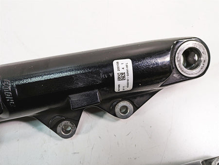 2020 Harley Softail FXBB Street Bob Straight Showa Front Fork Legs 49mm 45400166 {{ shop.shopifyCountryName }} - Mototech271